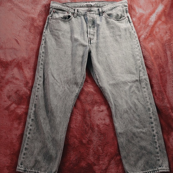 lightly worn, Levi’s Wedgie Icon Jean, size 31, - Picture 2 of 4